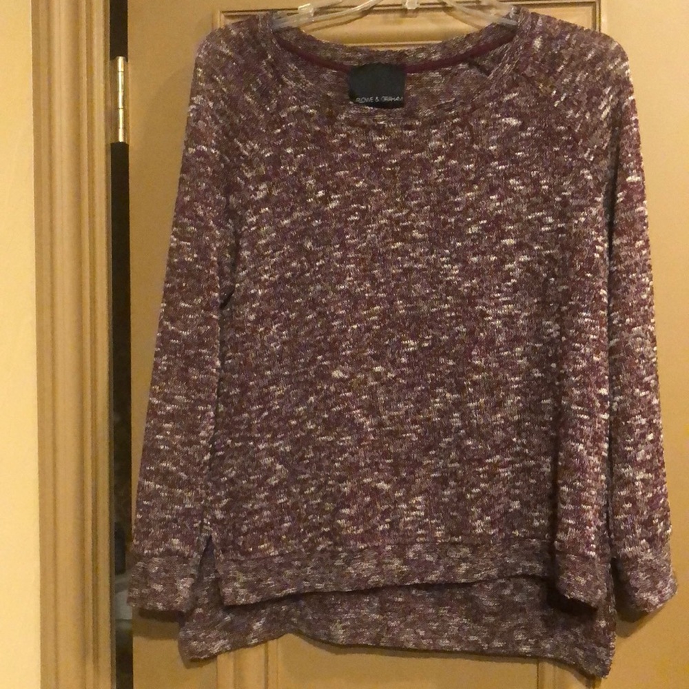 Maroon sweater